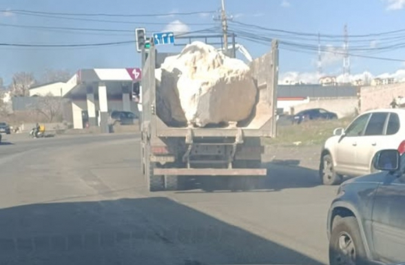 Փաստորեն իշխանամերձ կապալառու կազմակերպությունները ունեն հատուկ արտոնություն